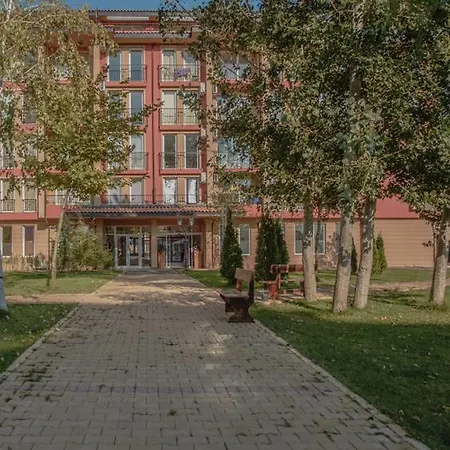 Апартамент Apartament In Sunny View Central 1 *